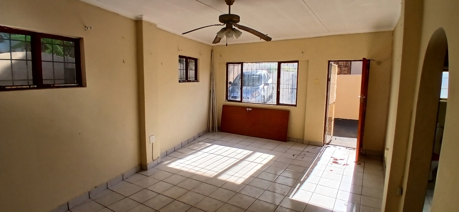 7 Bedroom Property for Sale in Fynnland KwaZulu-Natal