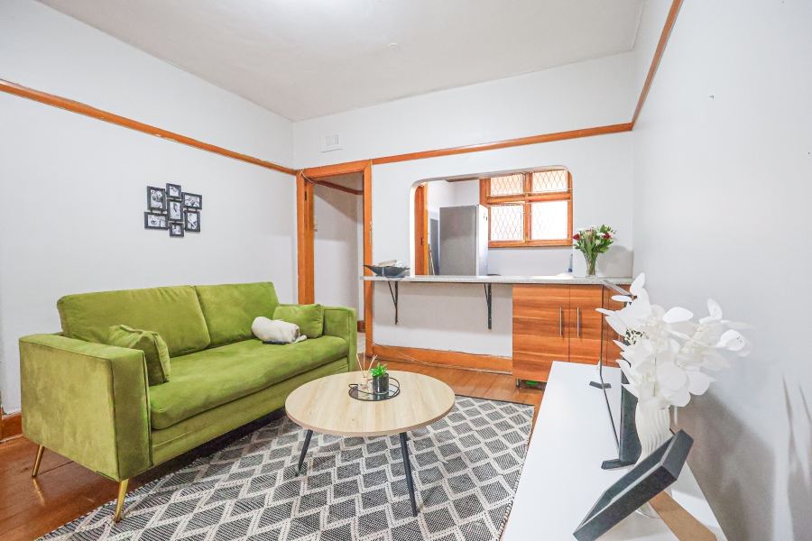 1 Bedroom Property for Sale in Essenwood KwaZulu-Natal