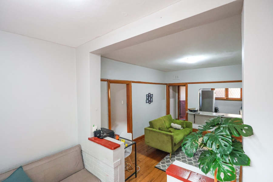 1 Bedroom Property for Sale in Essenwood KwaZulu-Natal