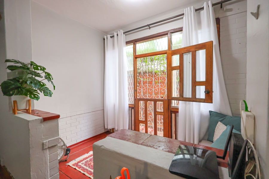 1 Bedroom Property for Sale in Essenwood KwaZulu-Natal