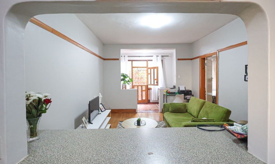 1 Bedroom Property for Sale in Essenwood KwaZulu-Natal