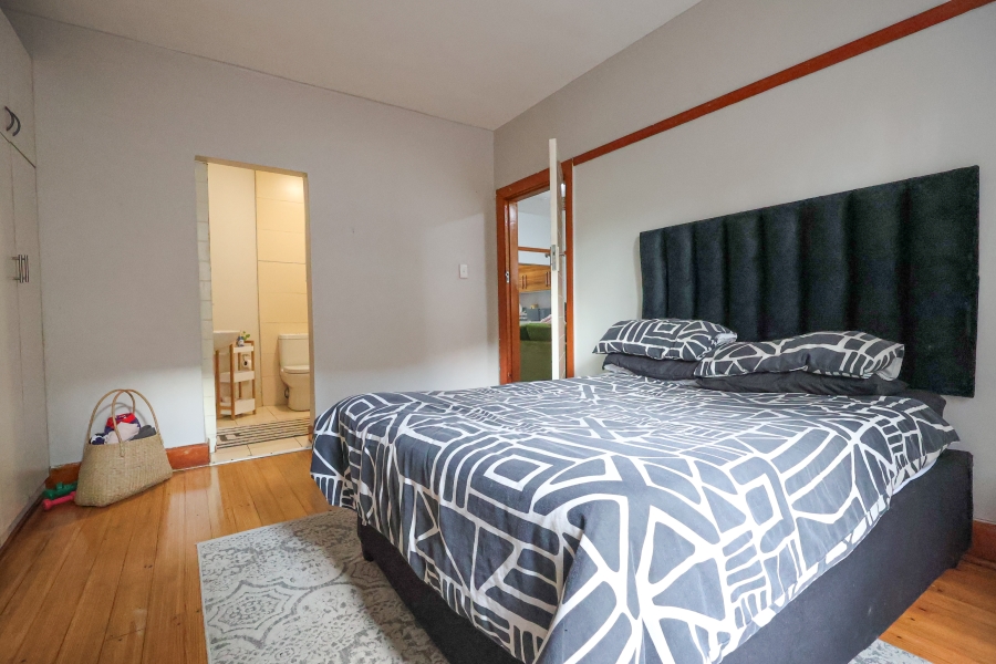 1 Bedroom Property for Sale in Essenwood KwaZulu-Natal