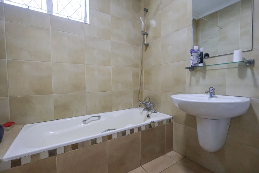 1 Bedroom Property for Sale in Musgrave KwaZulu-Natal