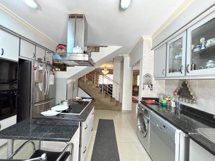 4 Bedroom Property for Sale in Sherwood KwaZulu-Natal