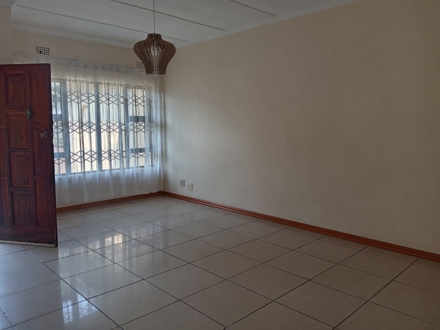3 Bedroom Property for Sale in Empangeni Central KwaZulu-Natal
