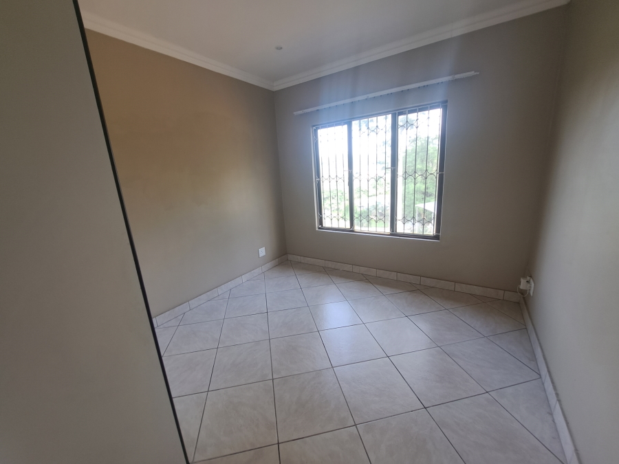 To Let 1 Bedroom Property for Rent in Gillitts KwaZulu-Natal