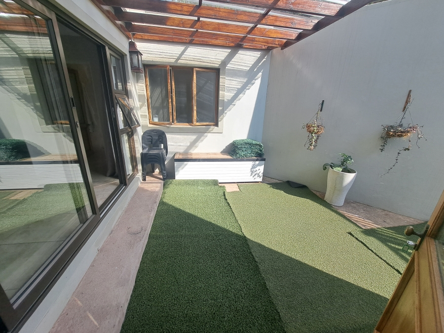 To Let 1 Bedroom Property for Rent in Hillcrest Park KwaZulu-Natal