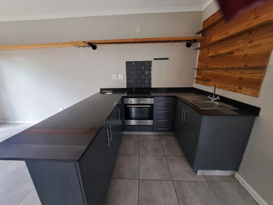 2 Bedroom Property for Sale in Waterfall KwaZulu-Natal