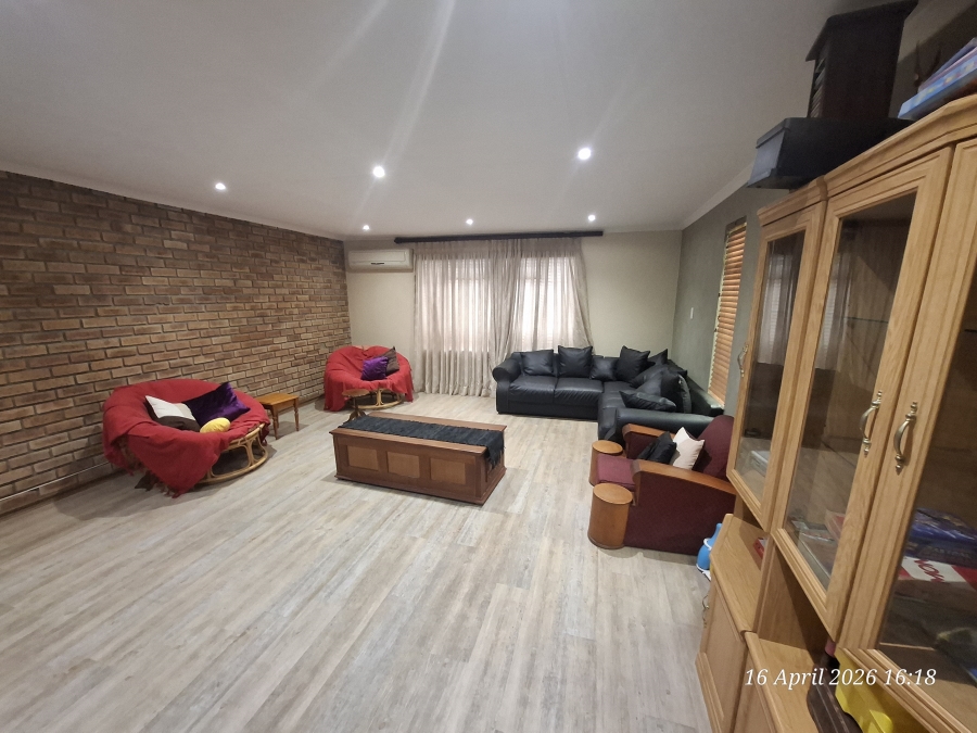 3 Bedroom Property for Sale in Pioneer Park KwaZulu-Natal