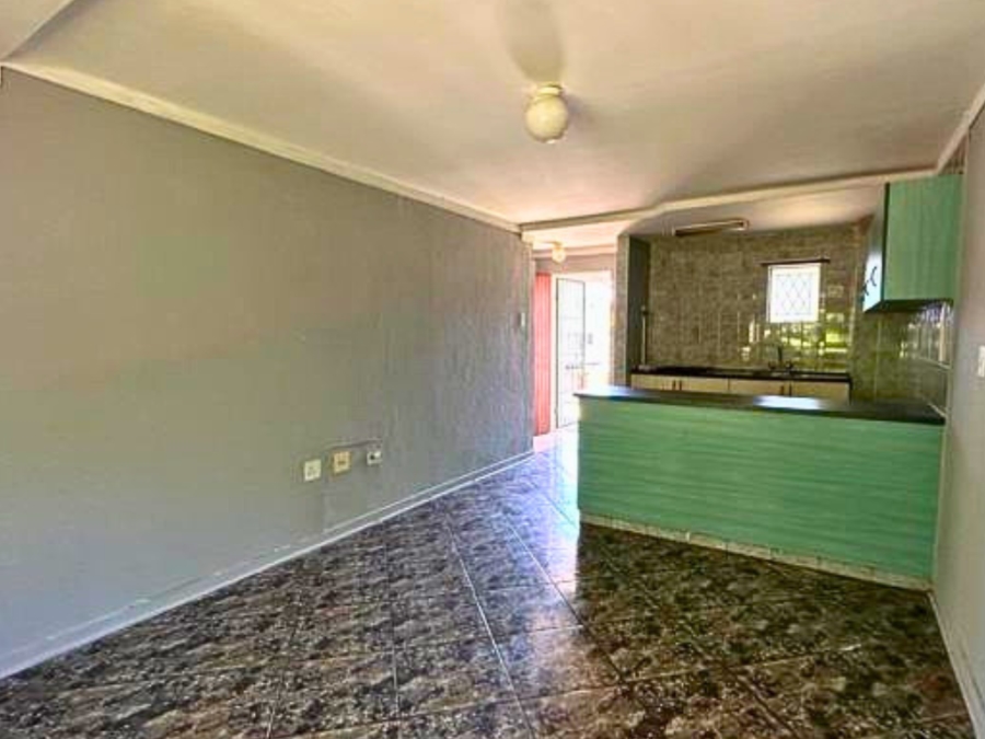 1 Bedroom Property for Sale in Scottsville KwaZulu-Natal