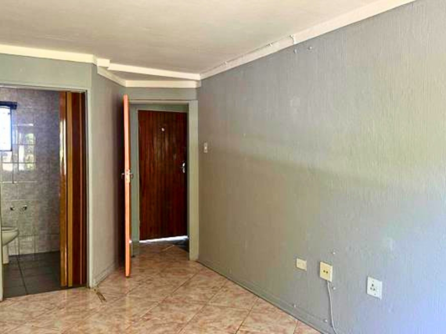 1 Bedroom Property for Sale in Scottsville KwaZulu-Natal