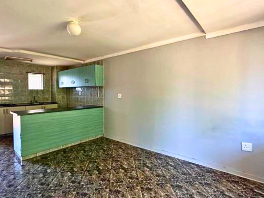 1 Bedroom Property for Sale in Scottsville KwaZulu-Natal