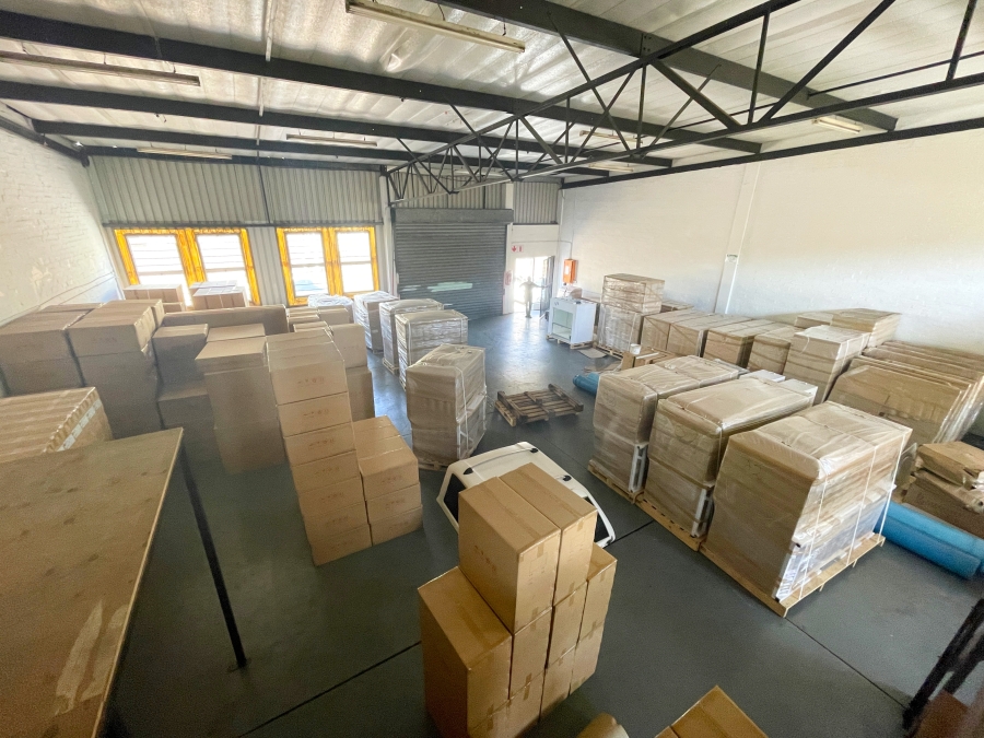 To Let Commercial Property for Rent in Briardene KwaZulu-Natal