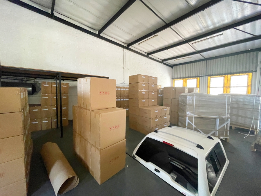 To Let Commercial Property for Rent in Briardene KwaZulu-Natal