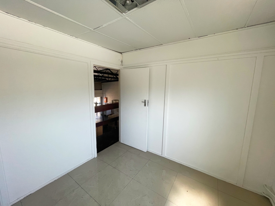 To Let Commercial Property for Rent in Briardene KwaZulu-Natal