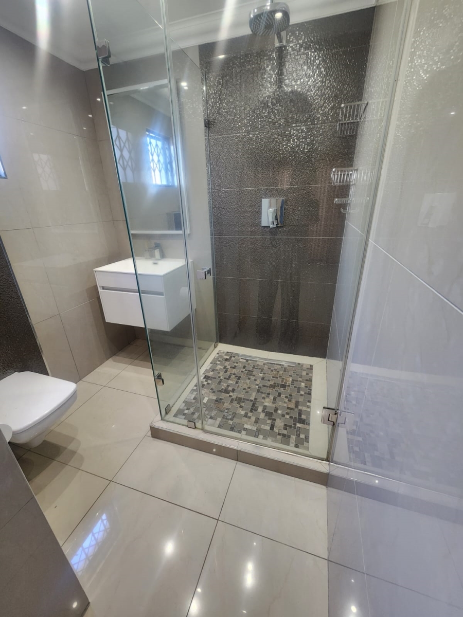 3 Bedroom Property for Sale in Brindhaven KwaZulu-Natal