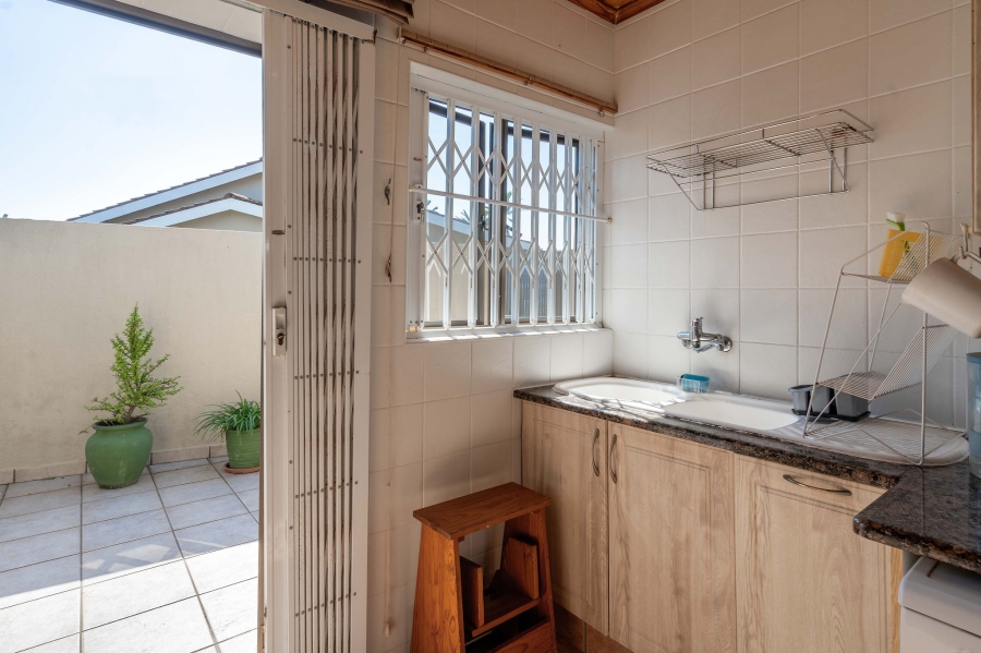 2 Bedroom Property for Sale in Scottburgh South KwaZulu-Natal