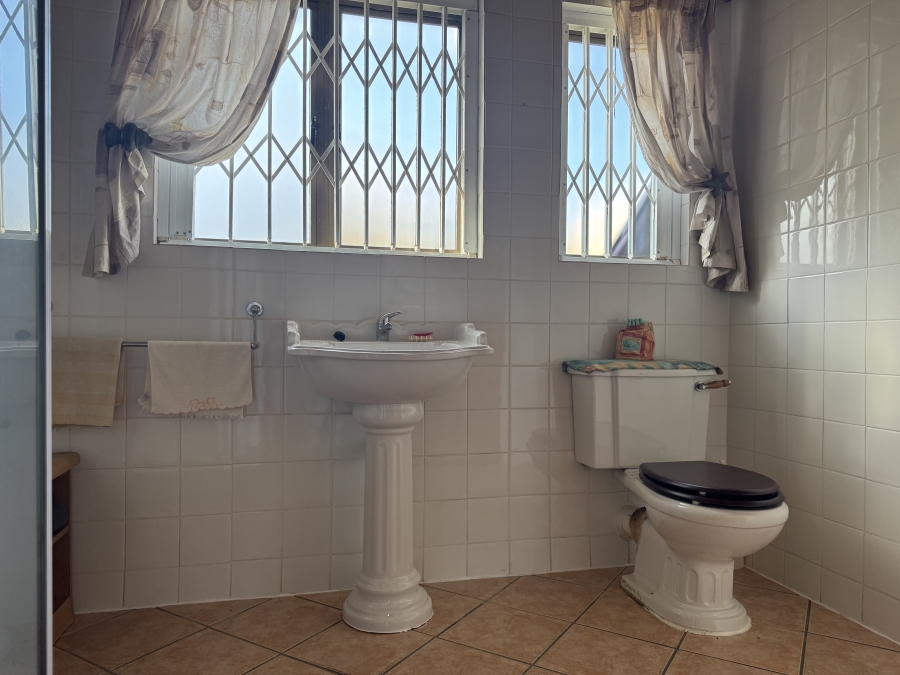 2 Bedroom Property for Sale in Scottburgh South KwaZulu-Natal