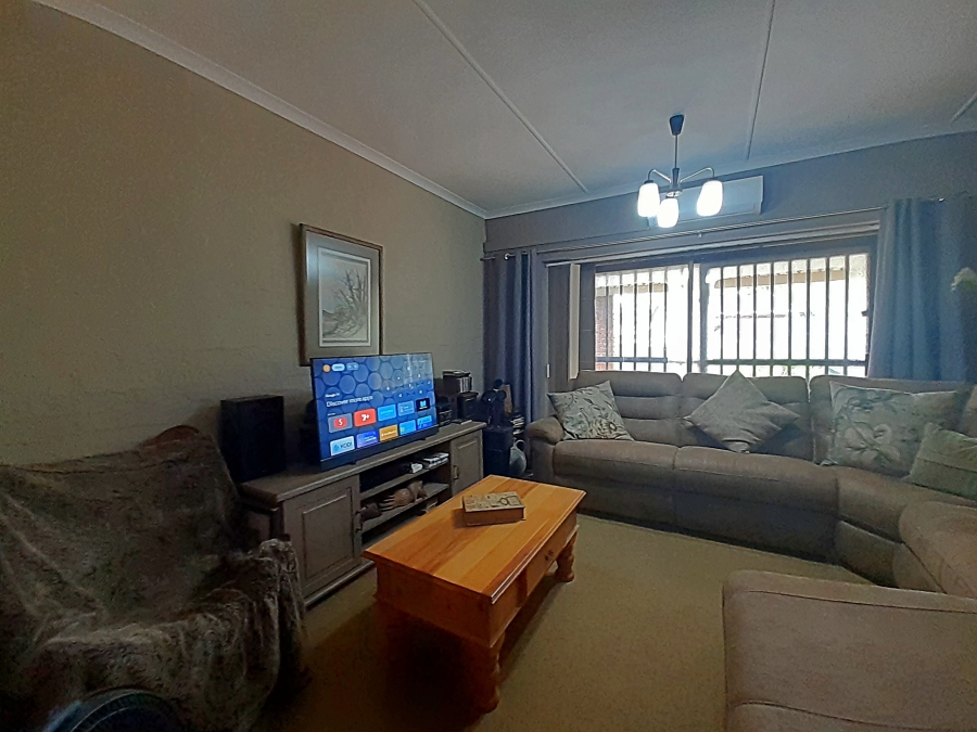 3 Bedroom Property for Sale in Astra Park KwaZulu-Natal