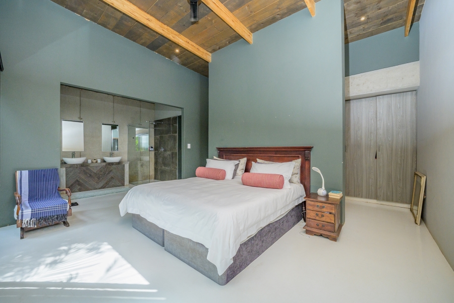 4 Bedroom Property for Sale in Sheffield Beach KwaZulu-Natal