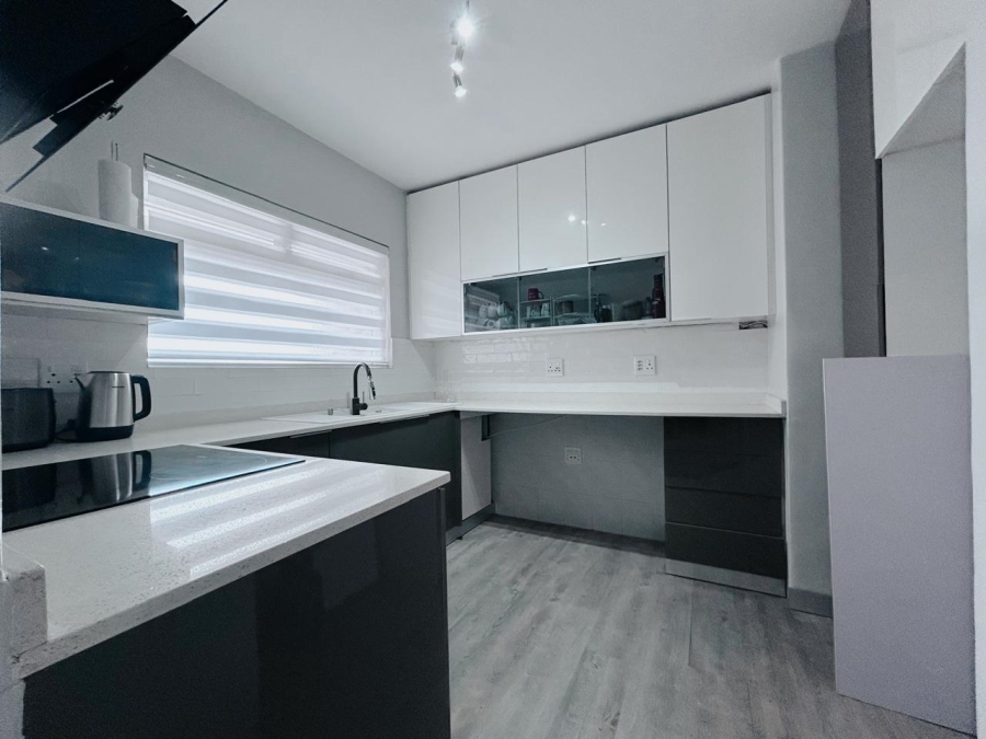 2 Bedroom Property for Sale in Morningside KwaZulu-Natal