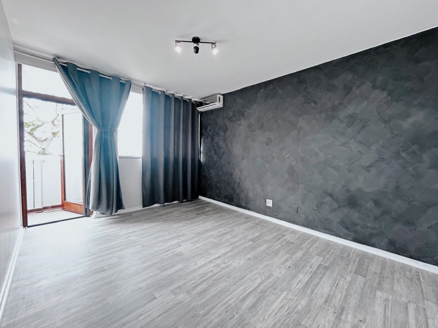 2 Bedroom Property for Sale in Morningside KwaZulu-Natal