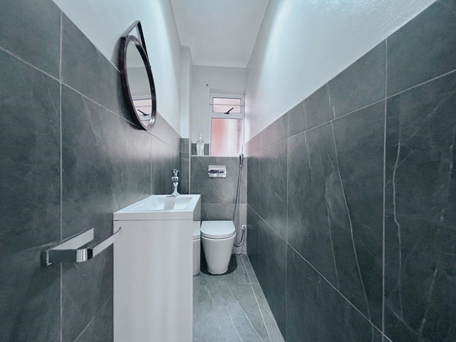 2 Bedroom Property for Sale in Morningside KwaZulu-Natal