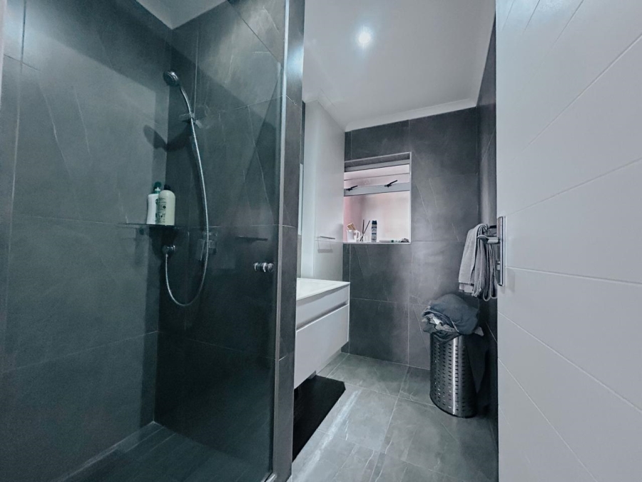 2 Bedroom Property for Sale in Morningside KwaZulu-Natal