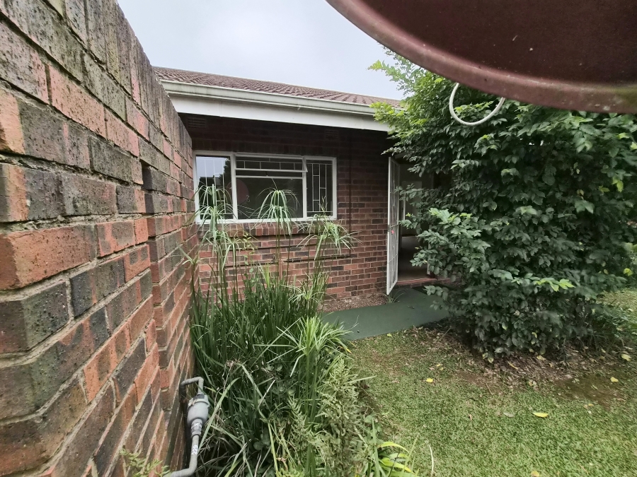 2 Bedroom Property for Sale in Amberglen KwaZulu-Natal