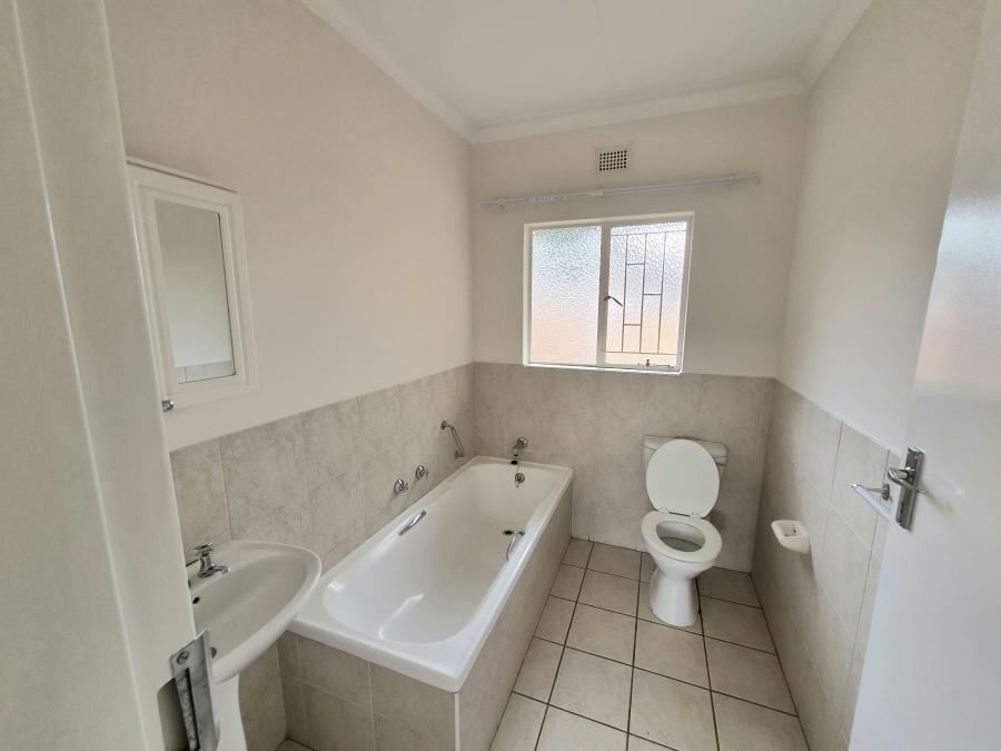 2 Bedroom Property for Sale in Amberglen KwaZulu-Natal