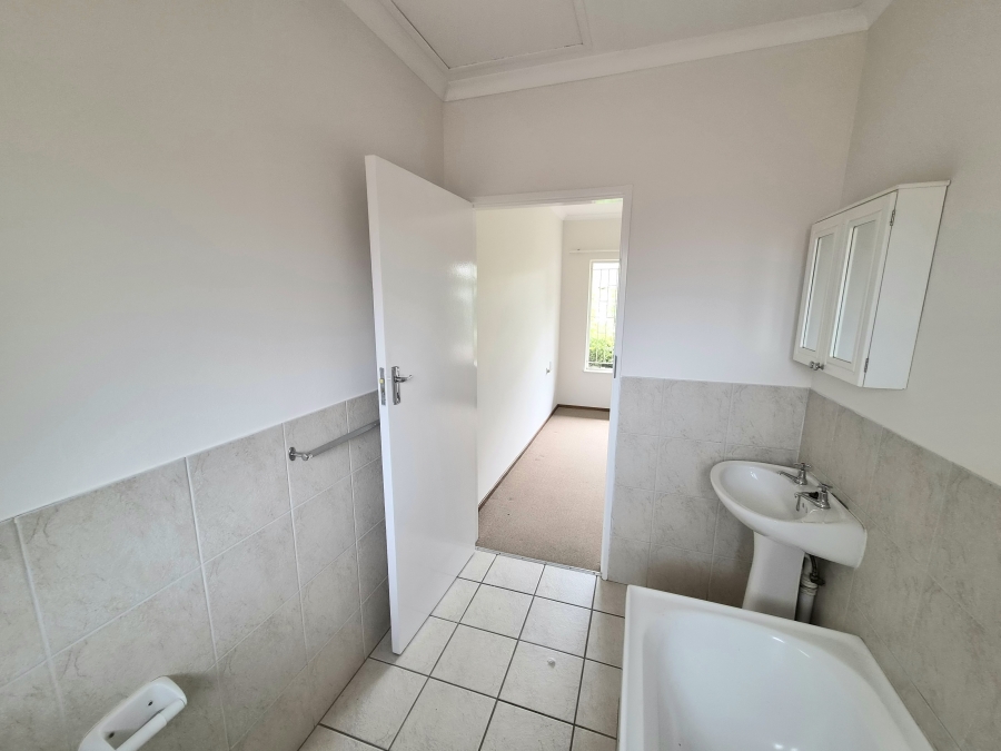 2 Bedroom Property for Sale in Amberglen KwaZulu-Natal