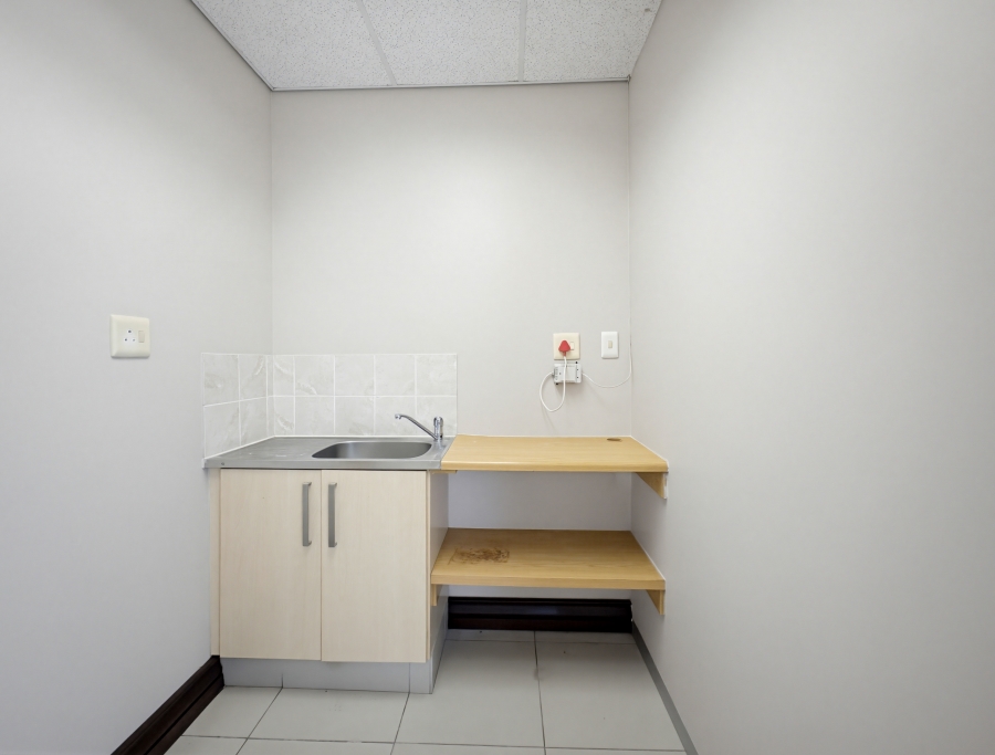 Commercial Property for Sale in Umhlanga Ridge KwaZulu-Natal