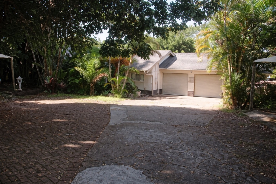 4 Bedroom Property for Sale in Uvongo KwaZulu-Natal