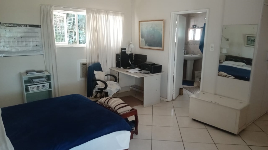 4 Bedroom Property for Sale in Uvongo KwaZulu-Natal