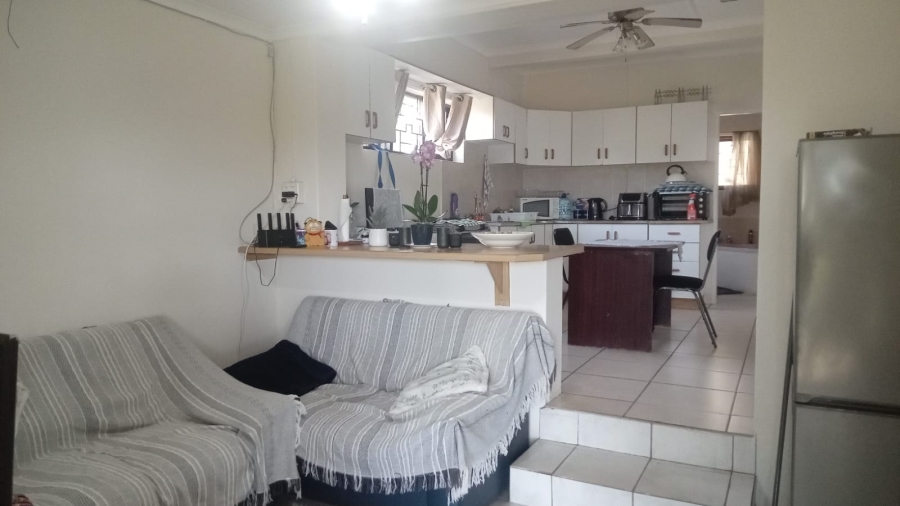 4 Bedroom Property for Sale in Uvongo KwaZulu-Natal