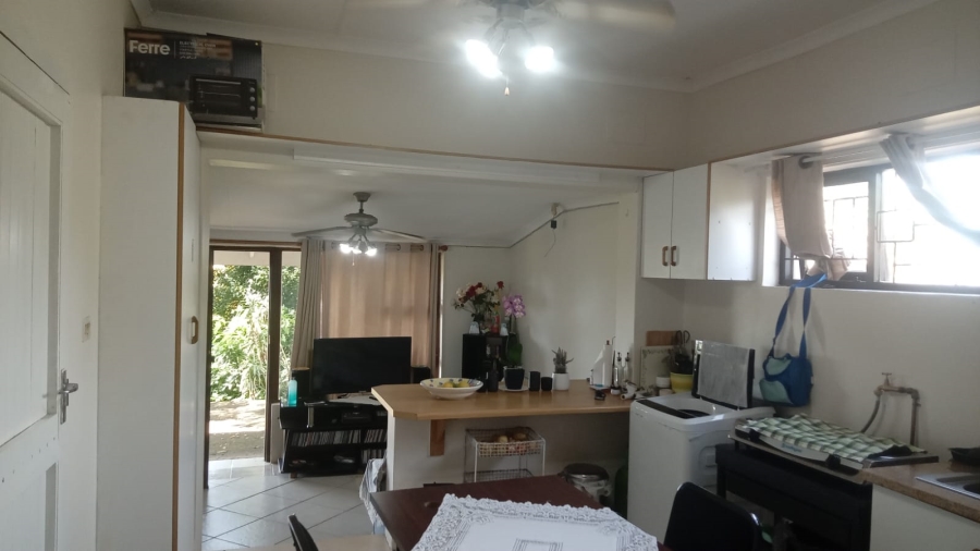 4 Bedroom Property for Sale in Uvongo KwaZulu-Natal