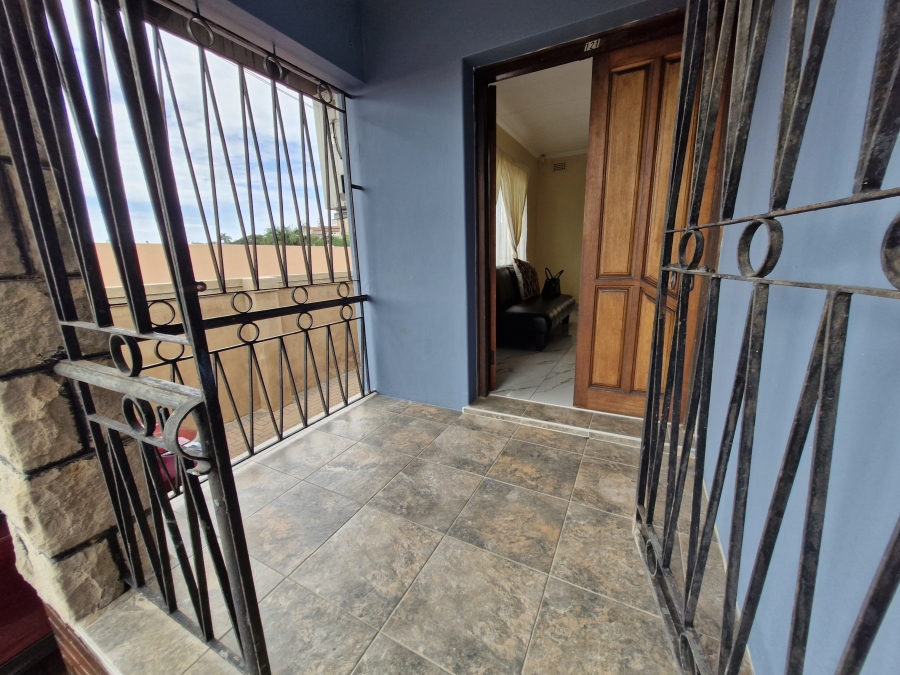 To Let 4 Bedroom Property for Rent in Reservoir Hills KwaZulu-Natal