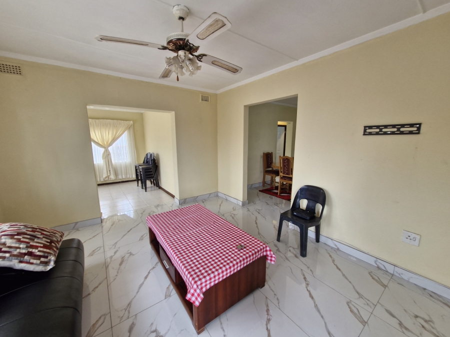 To Let 4 Bedroom Property for Rent in Reservoir Hills KwaZulu-Natal