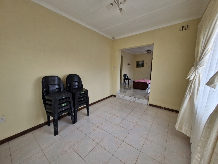 To Let 4 Bedroom Property for Rent in Reservoir Hills KwaZulu-Natal