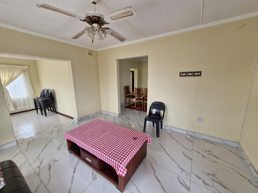 To Let 4 Bedroom Property for Rent in Reservoir Hills KwaZulu-Natal