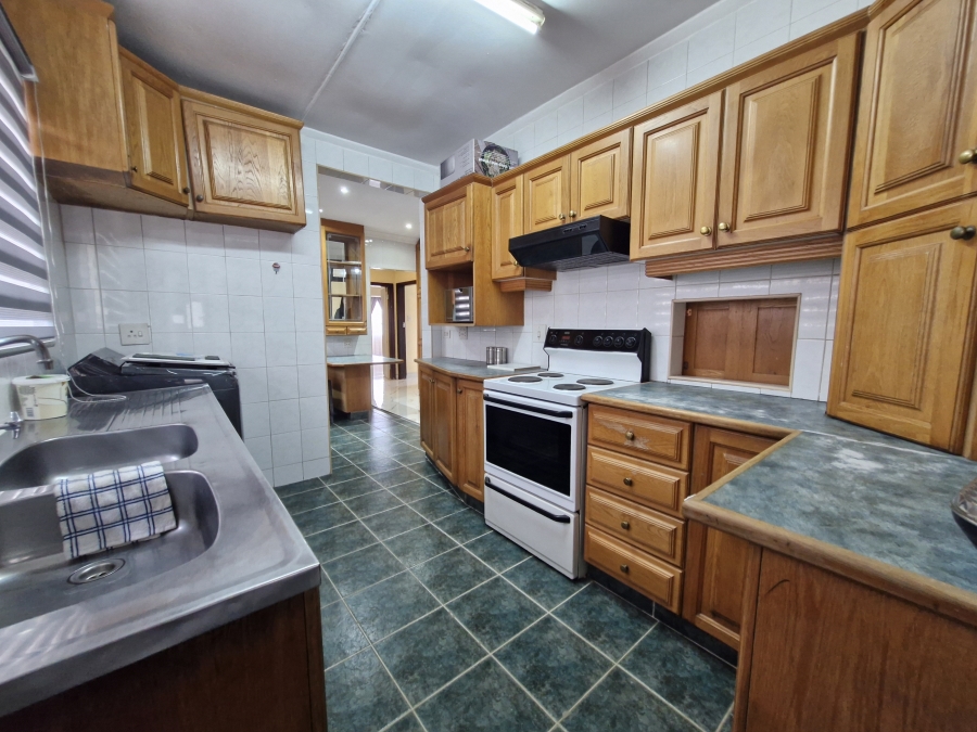 To Let 4 Bedroom Property for Rent in Reservoir Hills KwaZulu-Natal
