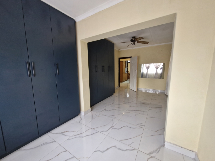 To Let 4 Bedroom Property for Rent in Reservoir Hills KwaZulu-Natal