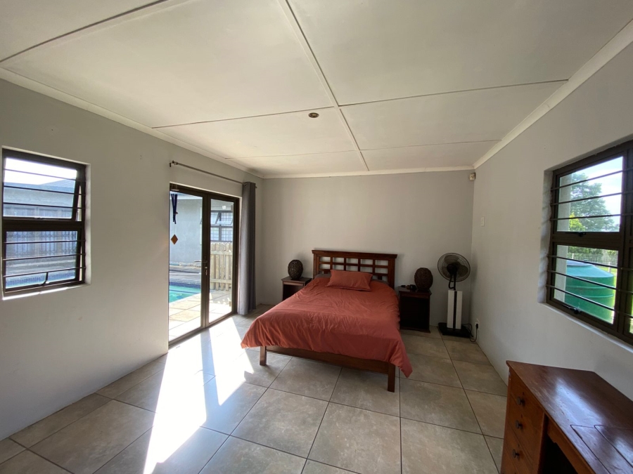 To Let 1 Bedroom Property for Rent in Crestholme KwaZulu-Natal