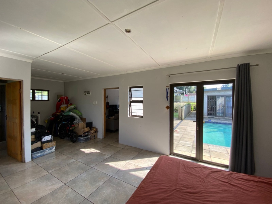To Let 1 Bedroom Property for Rent in Crestholme KwaZulu-Natal