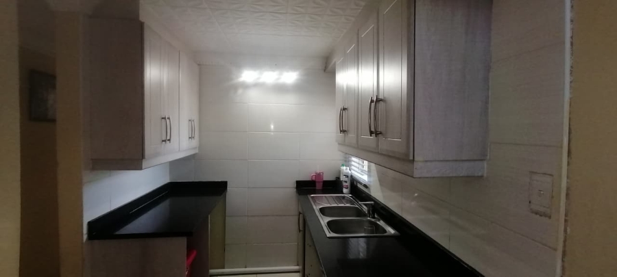 5 Bedroom Property for Sale in Margate KwaZulu-Natal