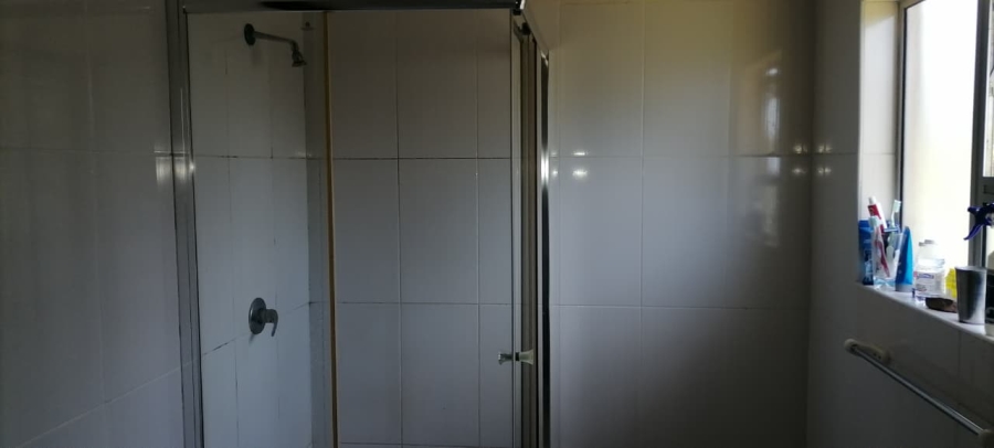 5 Bedroom Property for Sale in Margate KwaZulu-Natal