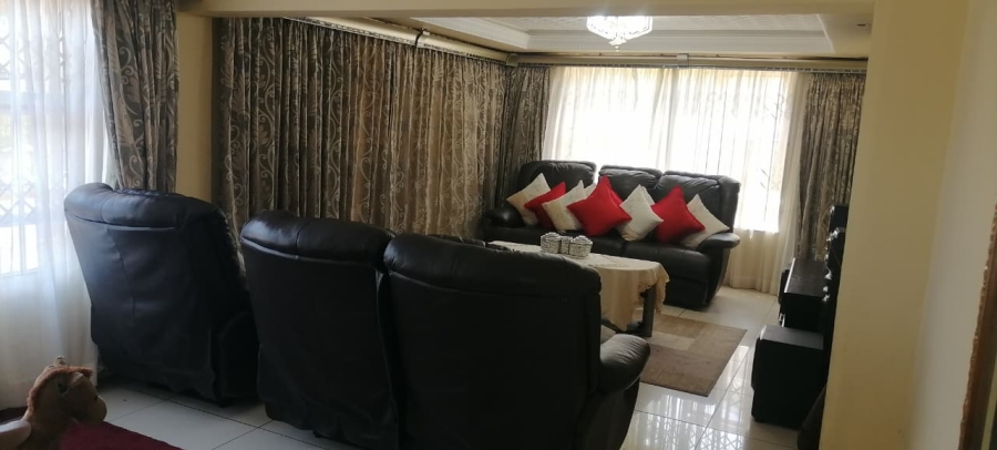 5 Bedroom Property for Sale in Margate KwaZulu-Natal