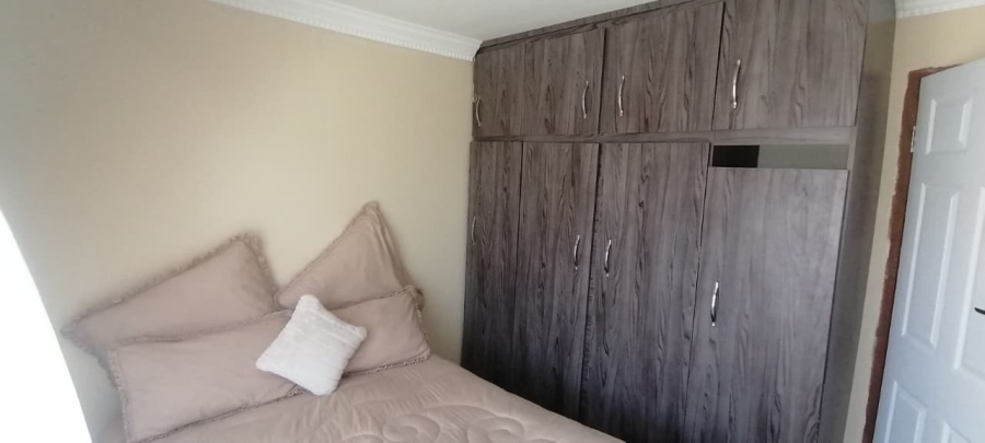 5 Bedroom Property for Sale in Margate KwaZulu-Natal