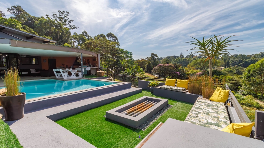 6 Bedroom Property for Sale in Crestholme KwaZulu-Natal