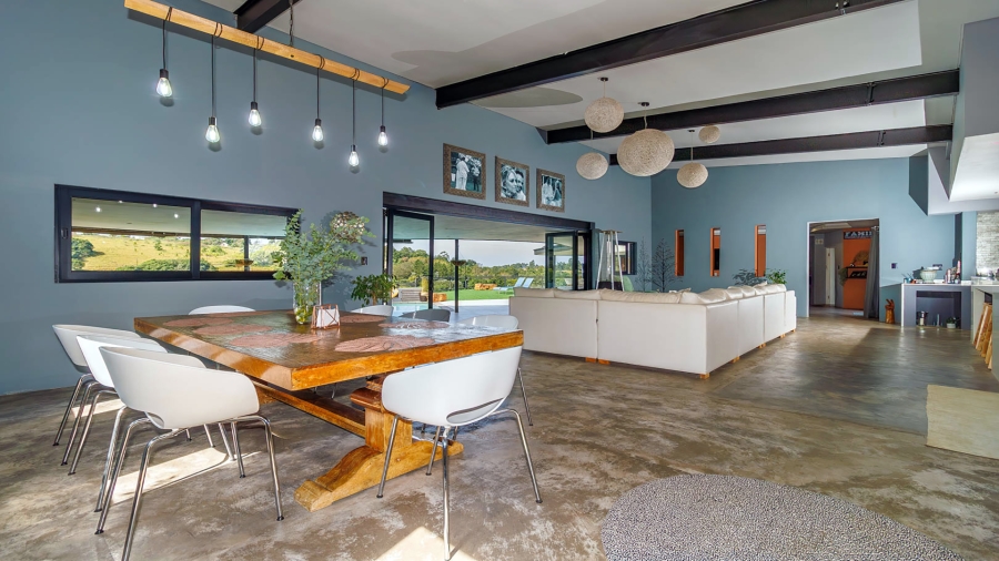 6 Bedroom Property for Sale in Crestholme KwaZulu-Natal